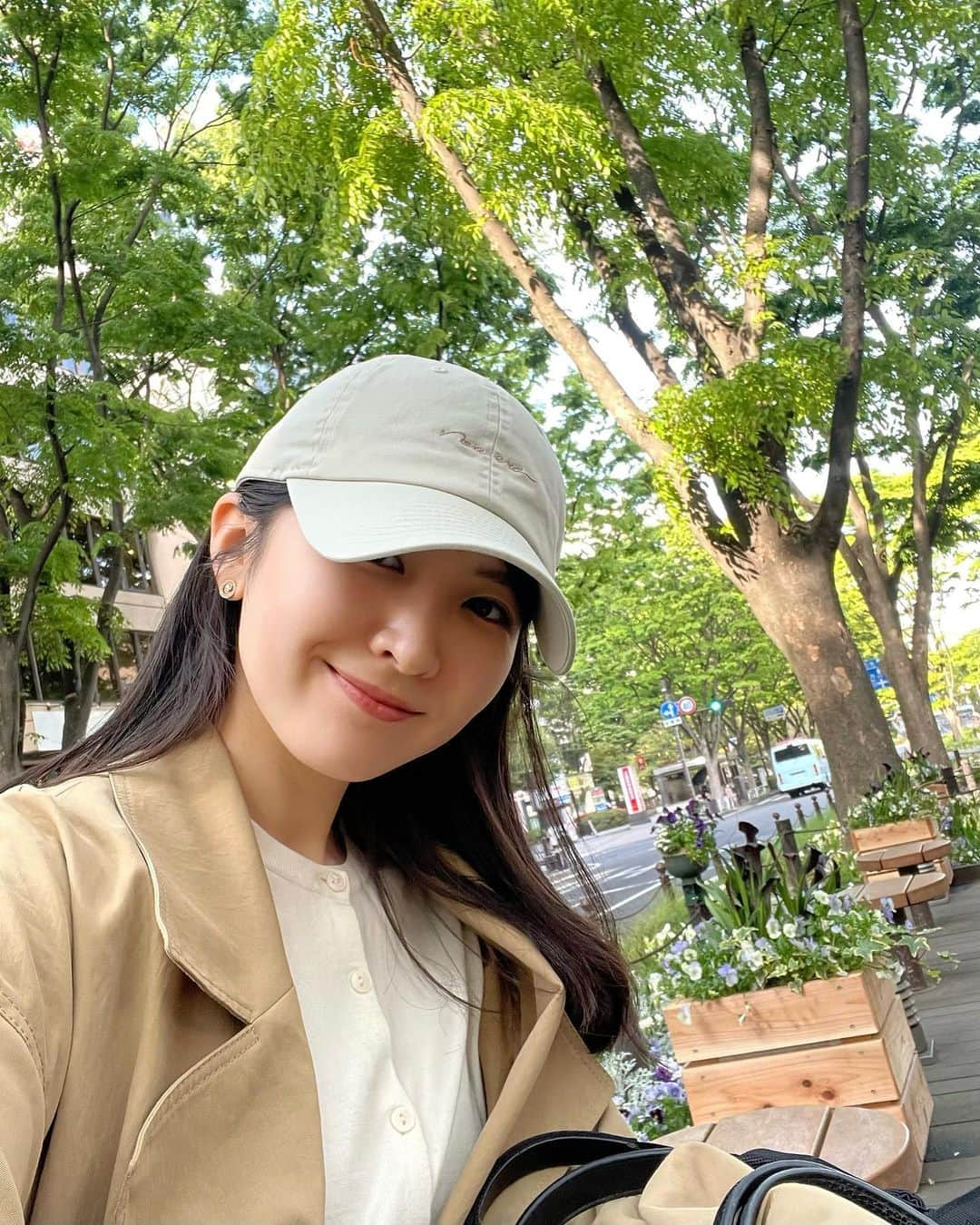 駒木結衣さんのインスタグラム写真 - (駒木結衣Instagram)「数日帰省して、のんびりしました🌿  帰りの新幹線まで少し時間があったので、さくっと街を歩いて駅まで👟やっぱり仙台いいな  明日からまたお仕事！ 頑張ります☺︎  #ひょうたん揚げ #中に蒲鉾が入ってて #美味な仙台名物です #ぜひ一度ご賞味あれ」5月1日 22時16分 - komaki_yui