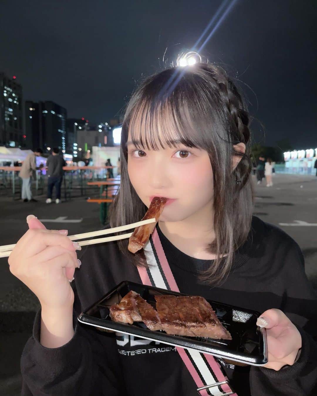 小田垣有咲さんのインスタグラム写真 - (小田垣有咲Instagram)「肉フェスっ」5月1日 22時16分 - arisaodagaki