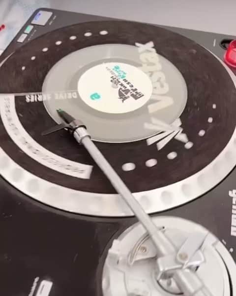 双木昭夫のインスタグラム：「私のレコードを使ったDJ  #うさぎサスティナビリティー」