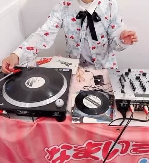 双木昭夫のインスタグラム：「私くし双木は、 DJ_うさぎサスティナビリティー、と言う名前でひっそりとレコード使った音楽係をしおります💖」
