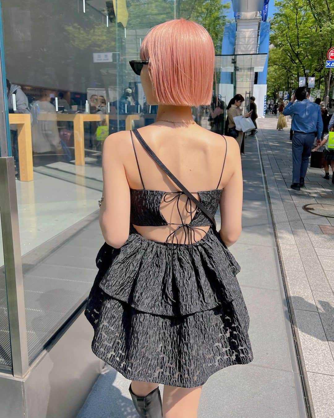 梅村実帆のインスタグラム：「Hello May 😎✌🏼🩵🩵🩵」