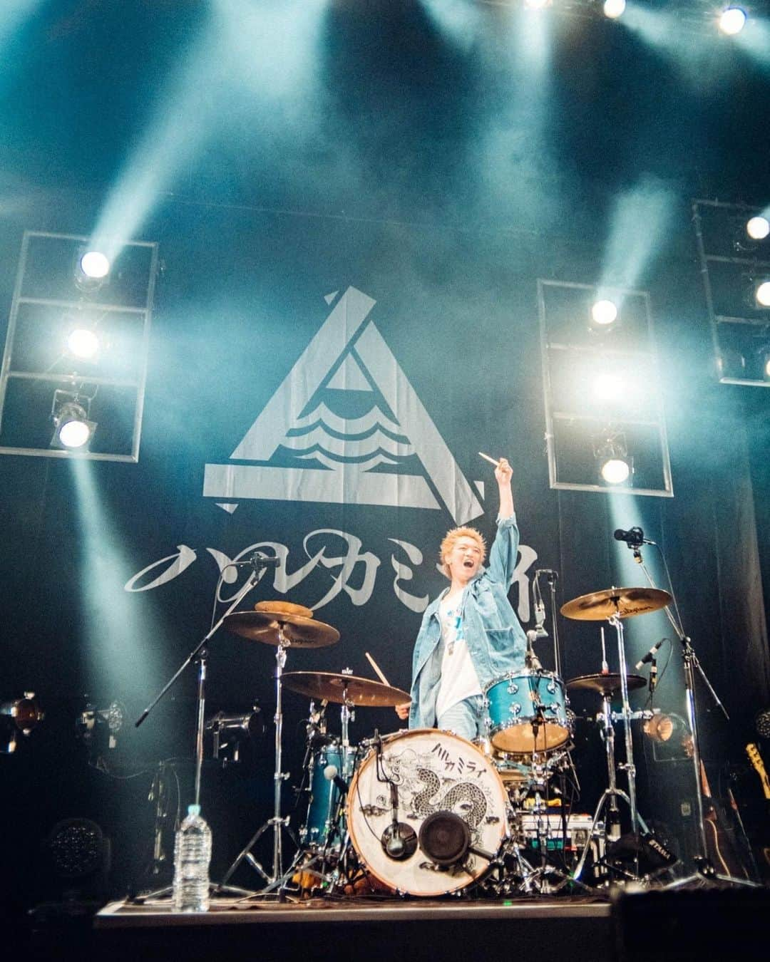 小松謙太さんのインスタグラム写真 - (小松謙太Instagram)「4/30 Zepp 福岡 ヨーロー劇場2023 - FLOWER JOE -  良い日になったんじゃない！？  @__tpwbo」5月1日 13時46分 - komatsu.dragon