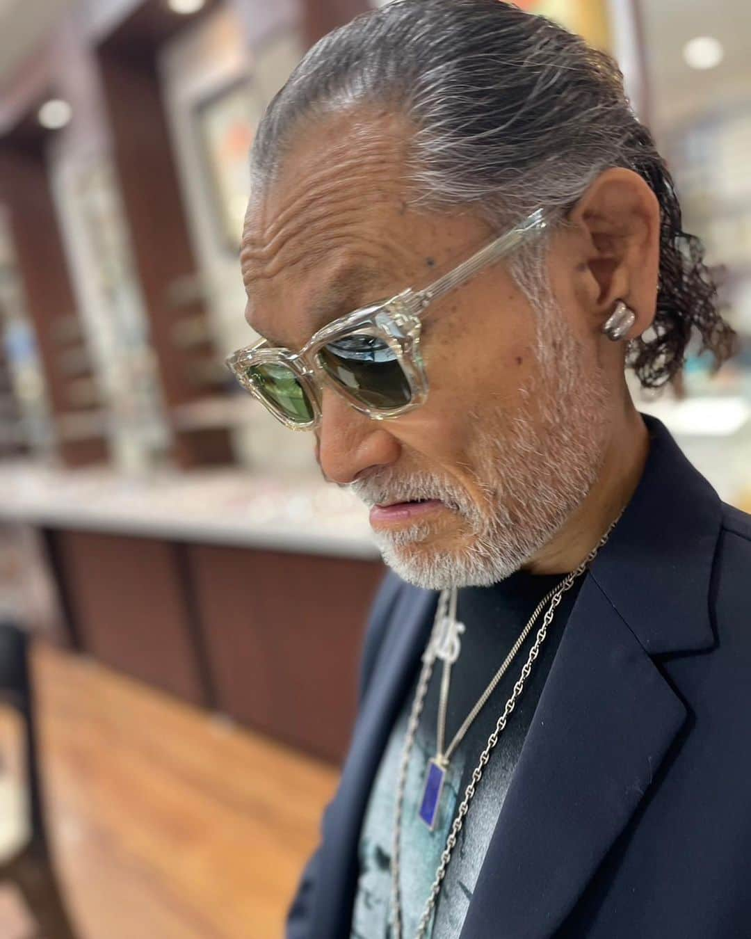 片岡鶴太郎さんのインスタグラム写真 - (片岡鶴太郎Instagram)「Jack Nicholson（ジャック・ニコルソン）の顔マネ🥸  #片岡鶴太郎#俳優#画家#ヨーギー#ヨガ#つるちゃん#オシャレ#古着#太田プロ#芸人#ぴよこちゃん#おでん芸#ものまね#ボクシング#ちょっちゅね#pm11時起き#顔マネ」5月1日 14時22分 - tsurutaro_kataoka_official