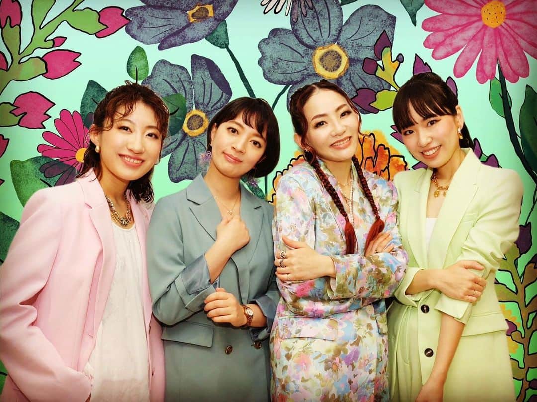 宮本美季のインスタグラム：「🔥予約開始 6/20(tue.) ミッケナナ～The beginning ～　　 @六本木サテンドール  宮本美季が昨年結成した女子だけのJAZZ BAND『ミッケナナーmiki et nana』いよいよ本格始動します！under25料金有り‼  https://satin-doll.jp/schedule/20230620/」