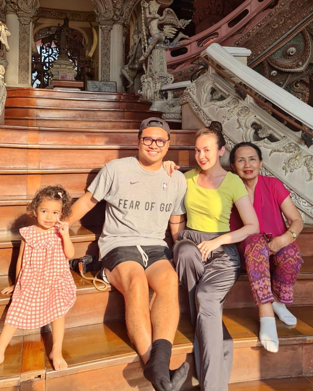 Rianti Cartwrightのインスタグラム：「Bangkok diaries ❤️」
