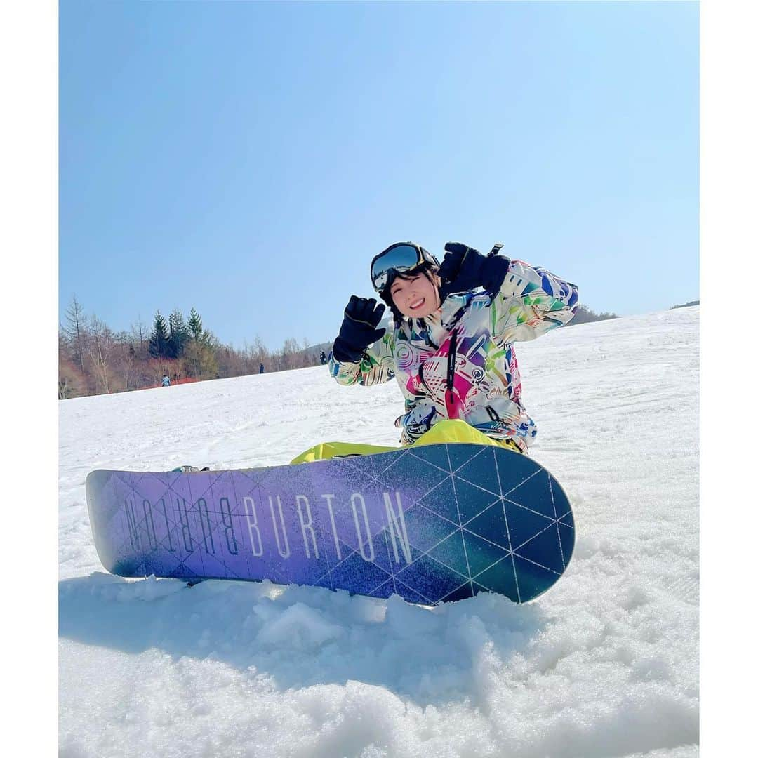 高柳明音さんのインスタグラム写真 - (高柳明音Instagram)「🏂  楽しかった!! また冬が来たら行こう!! ハマってきた🗻  帰りに温泉に寄って サウナや温泉楽しみながら 珍しく語り合い充実した 1日だったね⛄️♨︎  #スノボ #スノーボード #ウィンタースポーツ」5月1日 15時39分 - akane_o8o