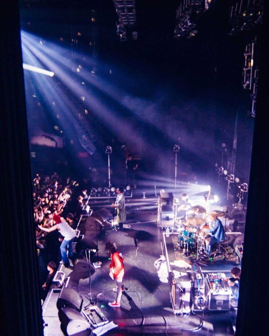 ハルカミライさんのインスタグラム写真 - (ハルカミライInstagram)「2023/04/30(sun) Zepp Fukuoka ハルカミライ presents 「ヨーロー劇場 2023 - FLOWER JOE -」  Photo by @__tpwbo」5月1日 15時48分 - harukamirai_info