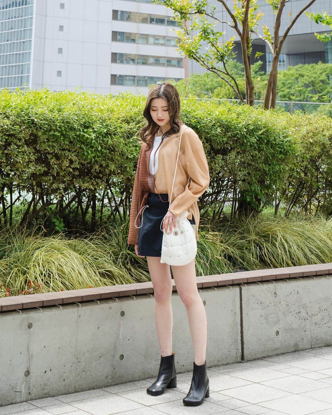 JOINT WORKSさんのインスタグラム写真 - (JOINT WORKSInstagram)「styling sample  tops @eenie_official  skirt @jointworks.jp  shoes @mm6maisonmargiela   model @ppg_dnc   #eenie #jointworks #mm6 #mm6maisonmargiela #casselini #ミニスカート#巾着バッグ #ブーツ#ファッション#レイヤード」5月1日 20時50分 - jointworks.jp
