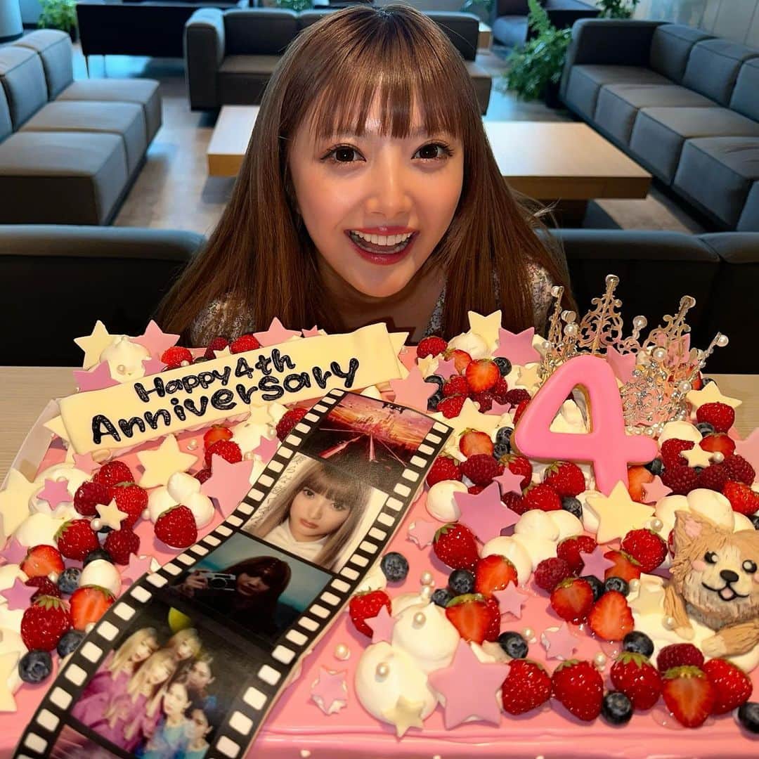 安西かれんさんのインスタグラム写真 - (安西かれんInstagram)「今日でデビュー4周年になりました💕  皆さんいつも本当に 有難うございます🩷🩷  いつも支えて、応援してくれて、 一緒に戦ってくれる全ての方々に 感謝でいっぱいです🥲🩷  これからも応援宜しくお願いします🔥  5年目もハッピーに過ごせますように☺️  ケーキはファンの方が送ってくれました🎂素敵なケーキ有難う☺️」5月1日 16時38分 - kalenanzai