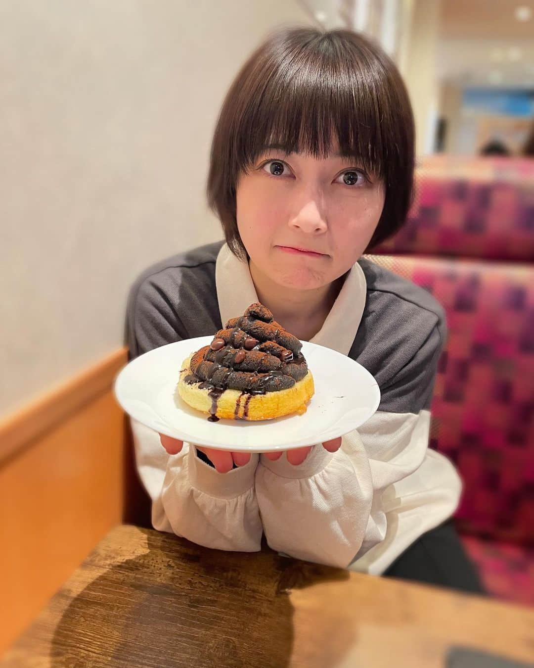 彩木咲良さんのインスタグラム写真 - (彩木咲良Instagram)「☺︎ コラボカフェに行ってきた とても楽しい空間でした🍡  #リコリスリコイル #リコリコ」5月1日 17時02分 - ayakisakura_official