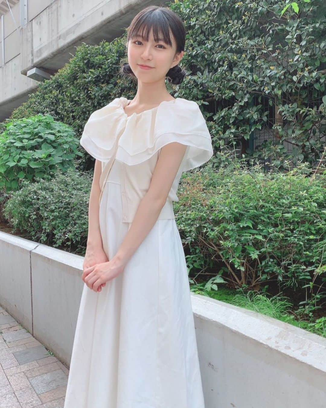 大里菜桜さんのインスタグラム写真 - (大里菜桜Instagram)「今朝はめざましテレビみてくれてありがとうございました🍈メロンが色んな形に変化しててとても楽しかったです！  お知らせがあります🎀 本日から新CM始まっています。 関西の会社でACE SYSTEM (エースシステム)さんです。CMは関西のみでしか見られないのですがHPに掲載されてるのでそちらでチェックしてもらえたら嬉しい🥹 特許技術のすごい会社です！ 日本のみならず海外でも認められてる技術、どう凄いかHPも見てみてください。ストーリーズにリンク貼っておくのでそちらから見てくださいね🖥  #めざましテレビ#イマドキ#イマドキガール #メロン#新cm #エースシステム #大里菜桜」5月1日 17時29分 - naooosato