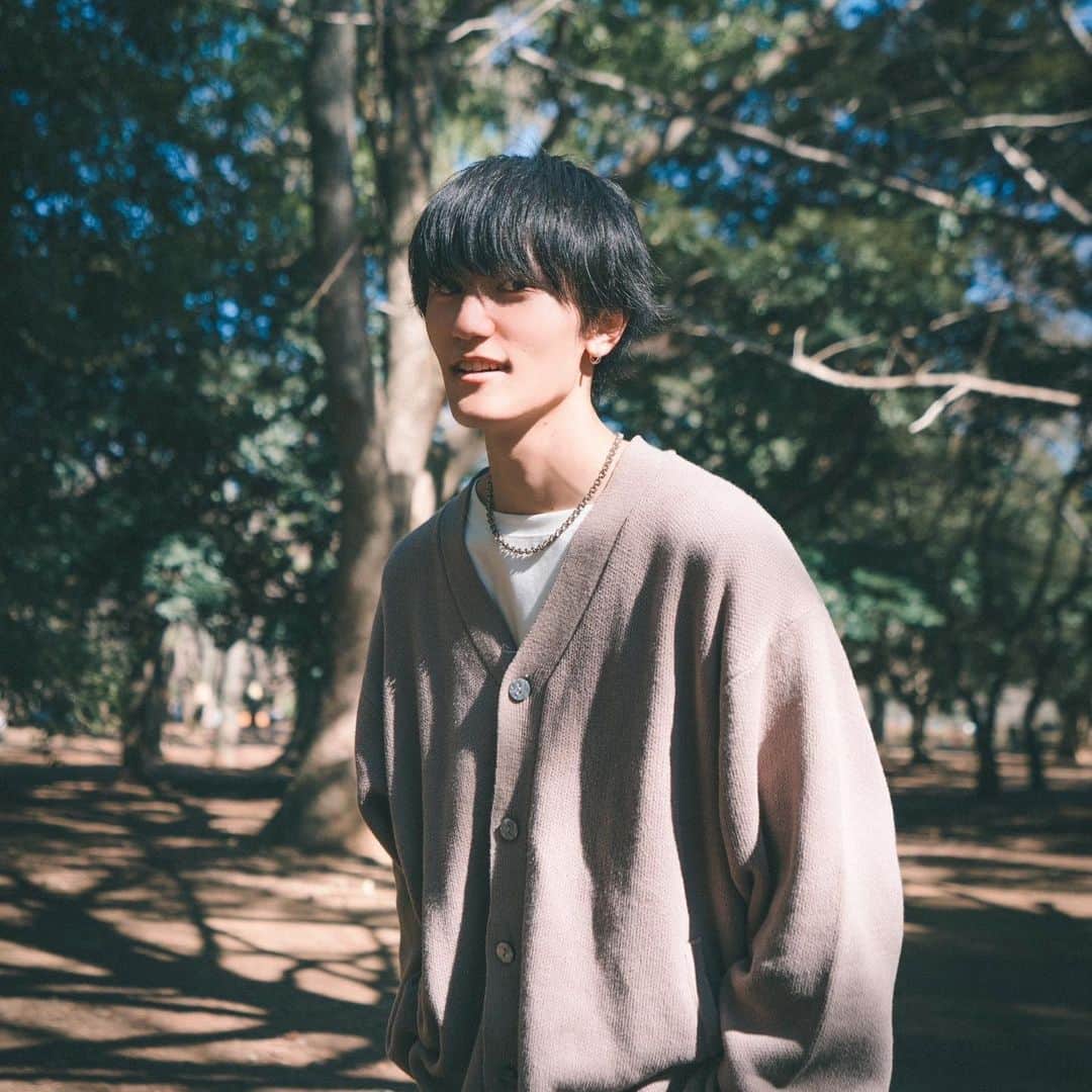 ISSEIさんのインスタグラム写真 - (ISSEIInstagram)「Favorite Cafe and Knitwear @adrer_official #fashion #coffeeshop #issei」5月1日 17時36分 - issei_0806