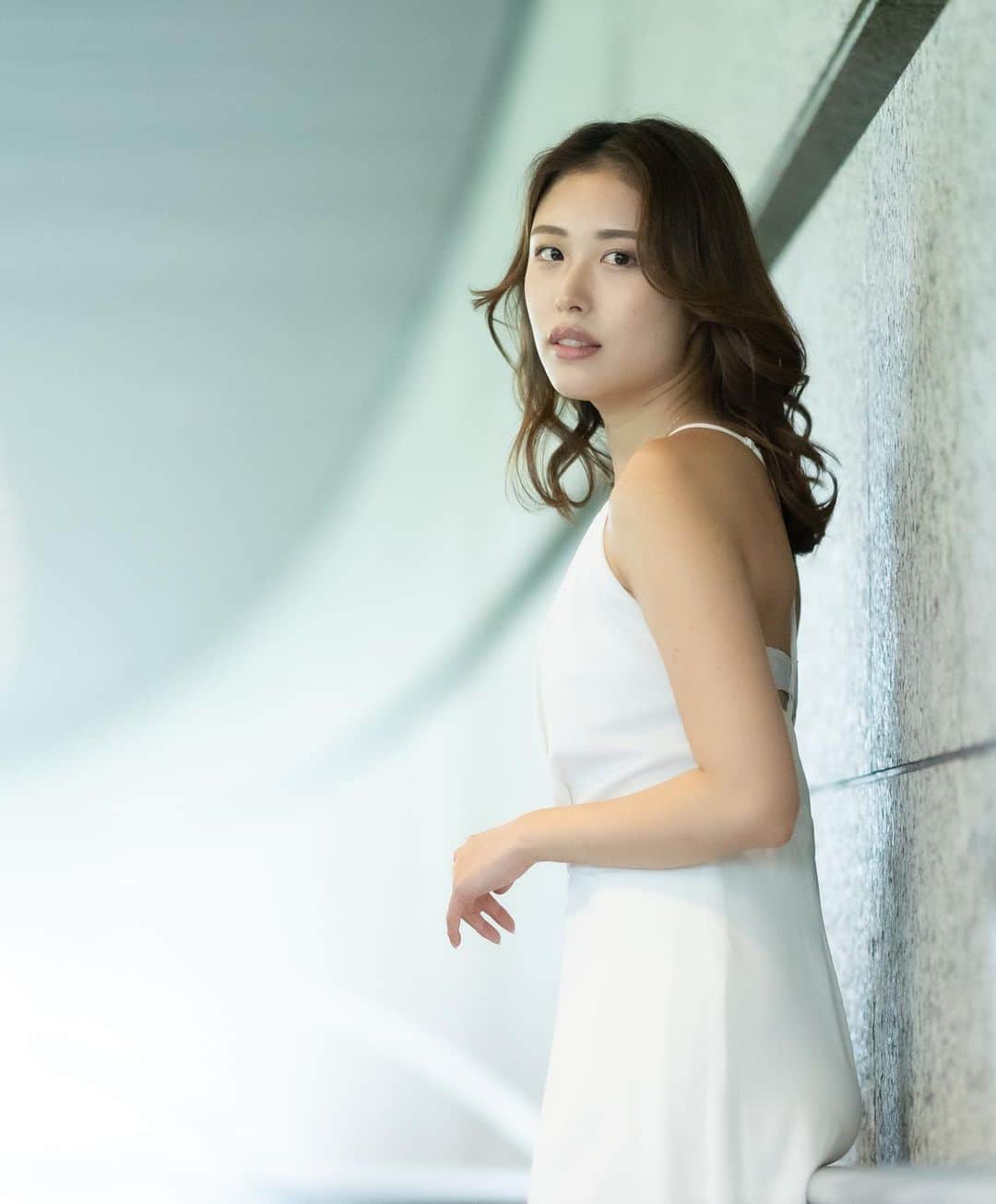 澤井玲未のインスタグラム：「. 今日から5月ですね🌿 実はここ2年程正社員で働いていたのですが、退職をしてモデル業を優先で再開することにしました📸  今はcruvamanagement というモデル事務所に所属をしているので、お仕事のご依頼・作品撮り等は事務所もしくはDMまで頂ければと思います😌 また、活動名を変更し今後は【 LEMI 】(レミ)になります。 . . なおレースや撮影会など予定は今のところありません。ですが、皆さんの目につけるようなお仕事をできるように頑張りたいと思っております！ また、まだ未確定ですがTikTokやYouTubeも挑戦したいなと思っているのでその際は是非ともみてやってください🫠 . 今後とも応援の程宜しくお願い致します🤍 .  #testshoot #photography #model #hairmake #作品撮り」