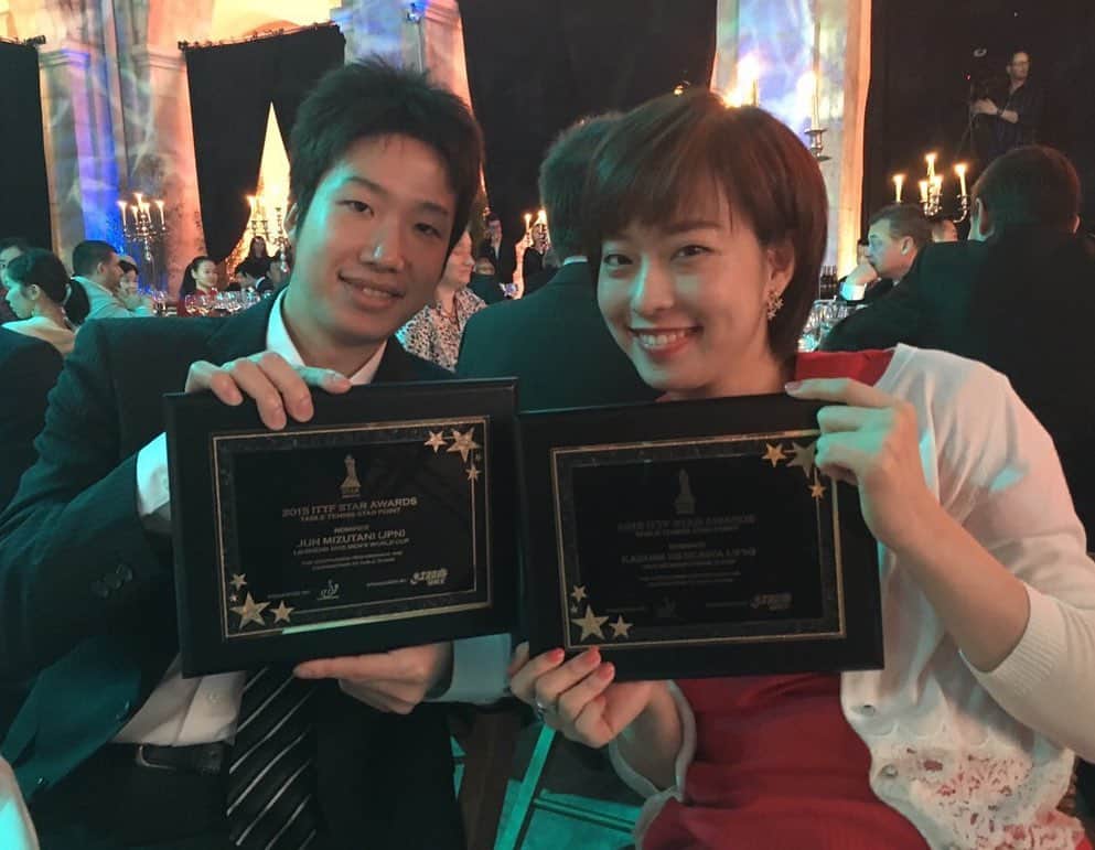 のインスタグラム：「長い長い現役生活本当にお疲れ様でした✨ お互い共通することが多く1番の戦友です🤝 まずはゆっくり休んでください‼︎  カスミン卓球界に多大なる貢献、そしてたくさんの感動をありがとう🏓🥇」