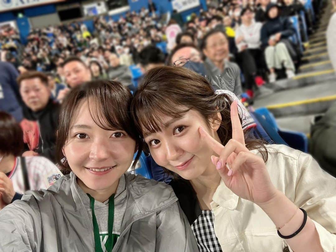 冨田有紀さんのインスタグラム写真 - (冨田有紀Instagram)「． 土曜日、神宮球場へ竹﨑アナと野球観戦に！⚾️ #テレビ東京 #テレ東 ...