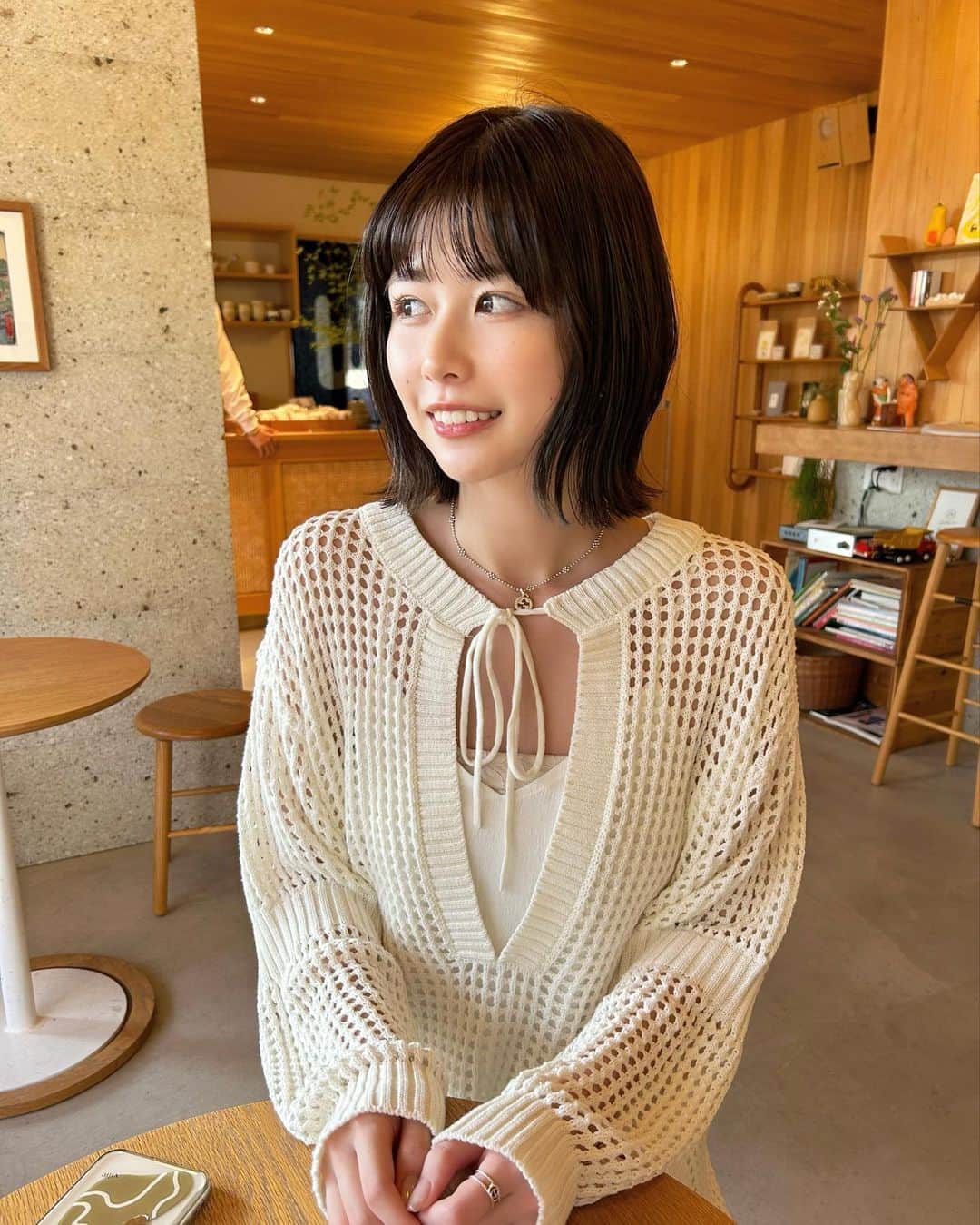 冴木柚葉さんのインスタグラム写真 - (冴木柚葉Instagram)「. ここ…ほんっっとうに素敵なところだった！😭♡  お店の雰囲気、店内の香り、琵琶大福の味…！！！ 全て最高だったなぁ また行きたい！🤤  #菓匠にいつまhanare」5月1日 18時42分 - yuzuha_saeki