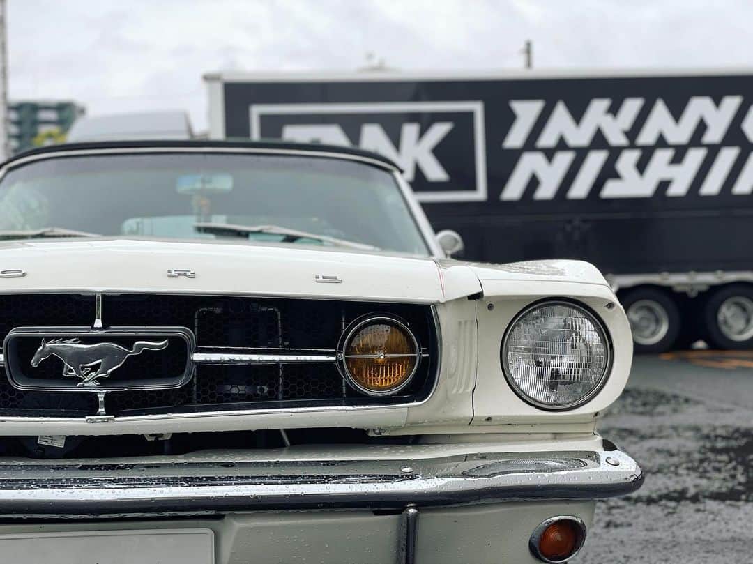 淳士さんのインスタグラム写真 - (淳士Instagram)「⁡ マスタング in KAGOSHIMA🌋 ⁡ 鹿児島は何もかも美味しかった🐖🐄🍪🍲 ⁡ なんとか桜島と一緒に車を撮りたくて頑張った一枚😆（1枚目） ⁡ ⁡ #Mustang #T.M.Revolution #VOTE #鹿児島 ⁡」5月1日 19時26分 - jz0330