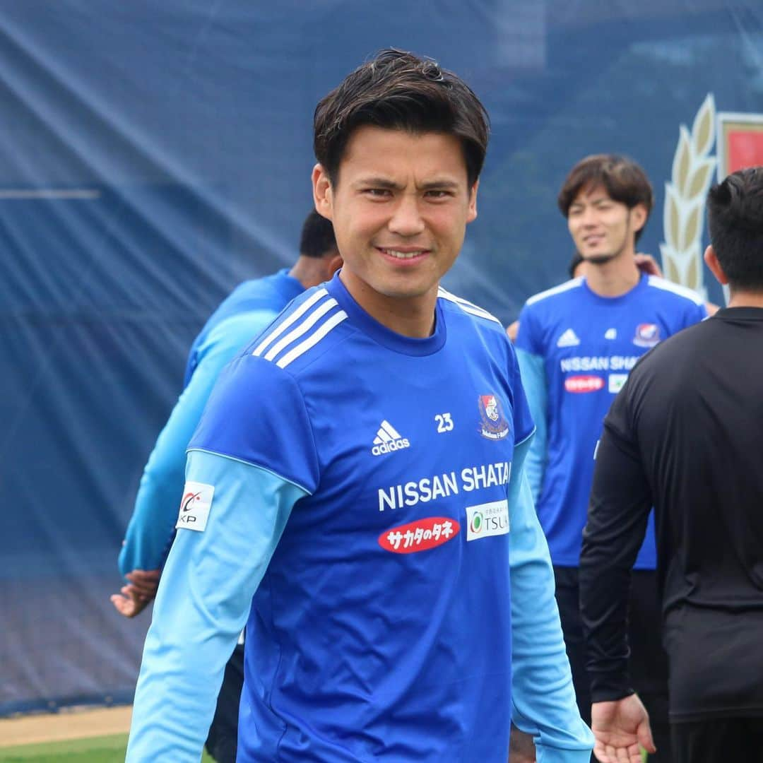 横浜F・マリノスさんのインスタグラム写真 - (横浜F・マリノスInstagram)「Working hard for Wednesday 👍 #fmarinos #宮市亮 #西村拓真 #山根陸 #上島拓巳 #藤田譲瑠チマ #角田涼太朗 #小池裕太 #マルコスジュニオール」5月1日 19時27分 - yokohamaf.marinos