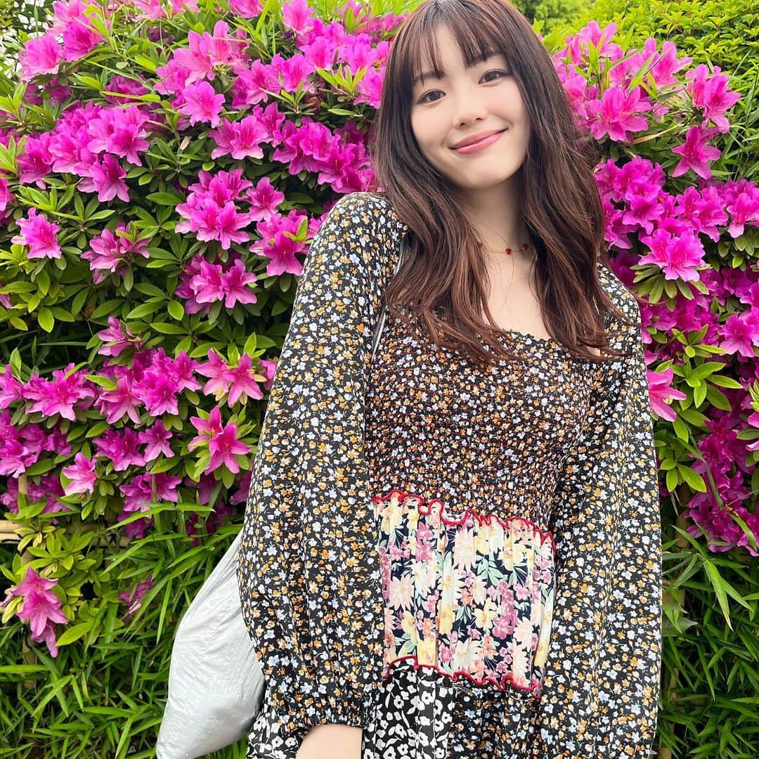中村里帆さんのインスタグラム写真 - (中村里帆Instagram)「お気に入りの髪色🌺 @ryusuke_yoshioka   もう5月入ったの驚きだよ〜！ 皆さんはGW何するんですか？」5月1日 19時29分 - __rihostagram__