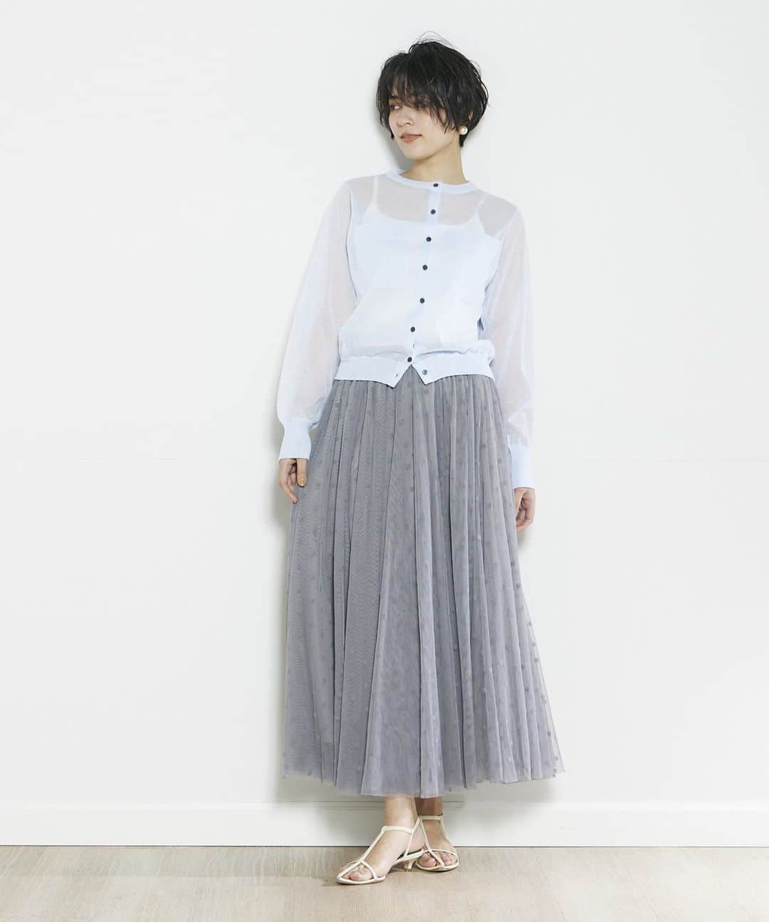clearimpression_officialのインスタグラム：「• INED CLARO   NEW IN　～April～  いつものコーデを今っぽく  シアークルーカーディガン ￥9,900 (税込)  #inedclaro #イネドクラロ #大人カジュアル　 #きれいめカジュアル #シアーニット #カーディガン #大人女子 #flandreonlinestore」