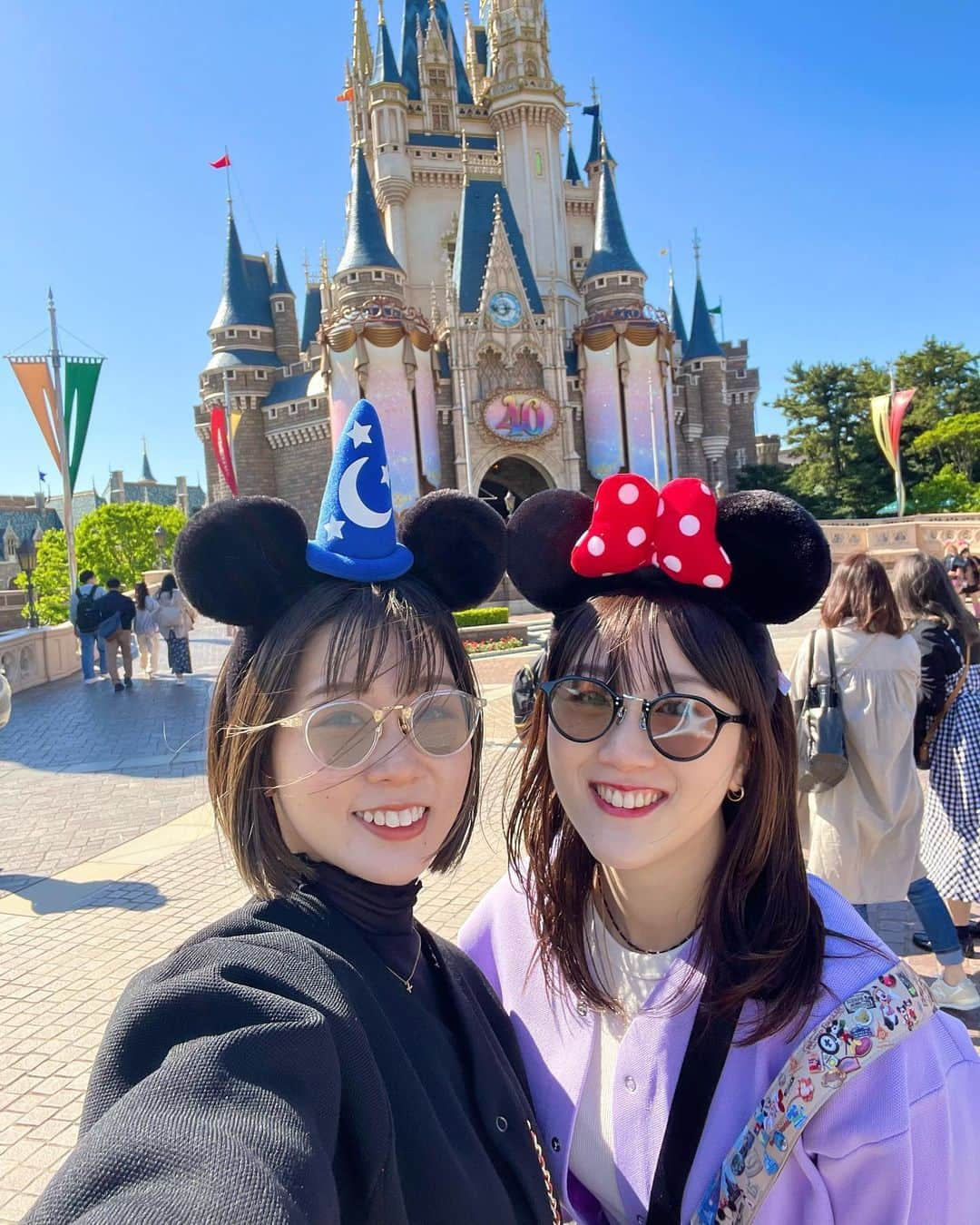 寺村美穂のインスタグラム：「#20230501  4月に行った #disneyland 🏰　 #disneysea 🌏 #40周年 ❤️❤️  みなさんGW楽しんでください🌞💨」