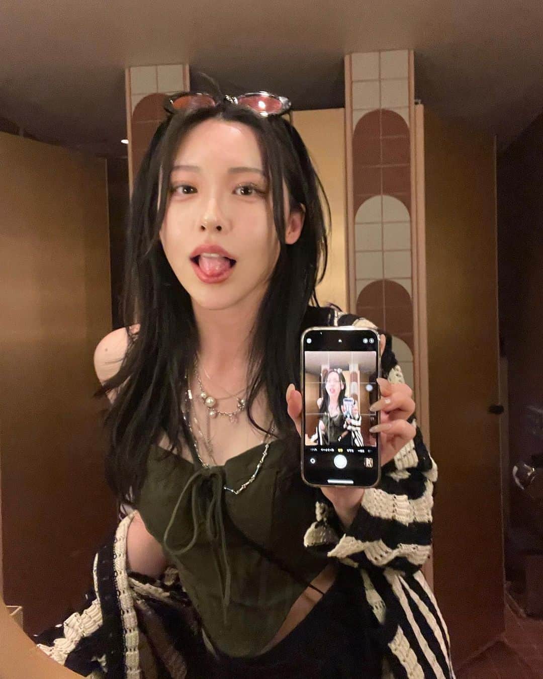 のインスタグラム：「recent photos🦥 最近の私〜」