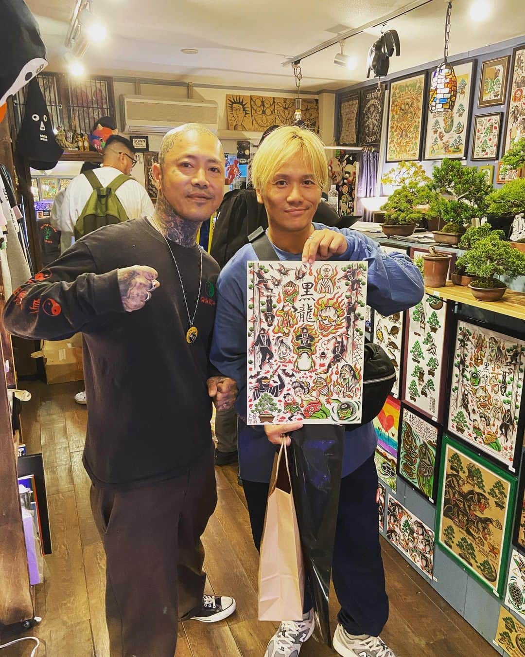 進祐哉のインスタグラム：「素敵な休日🕺🏻🌏  @greedtokyo  @yusukehamamoto  @kotorimark  @draculazer  ありがとうございました😎🙌」