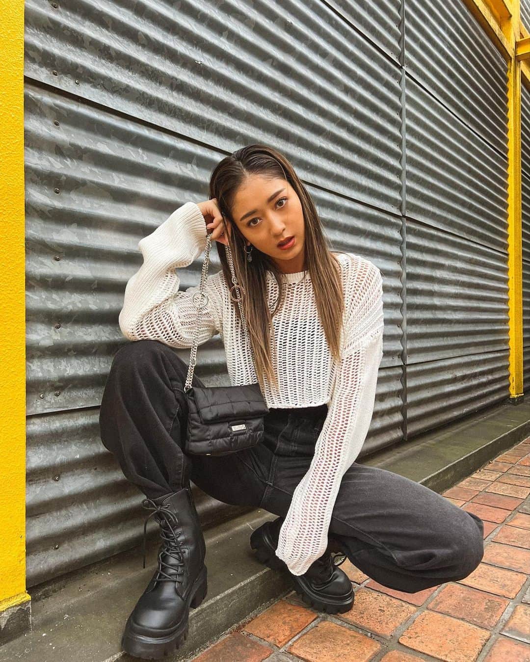 池田美優（みちょぱ）のインスタグラム：「． 🖤💛🖤💛 TATRASの新作バックかわ♡ #tatras #タトラス」