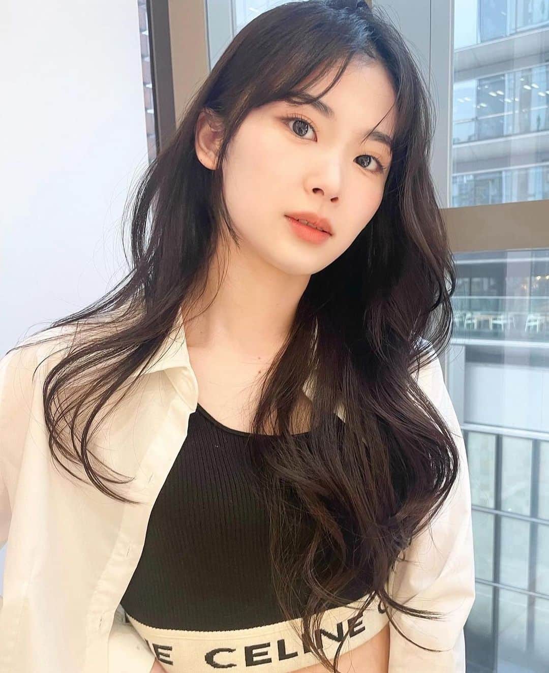 原涼香のインスタグラム：「#레이어드컷 🖤」