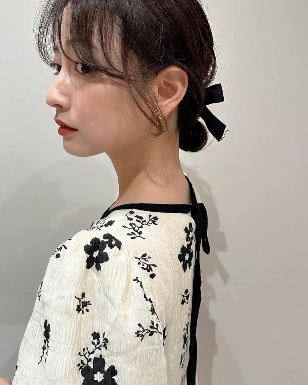 kaneshima ayaさんのインスタグラム写真 - (kaneshima ayaInstagram)「. @moi___hair さんアレンジ🎗♡ 前髪もいい感じに伸びてきた👧🏻💭」5月1日 21時14分 - ayaaa0214