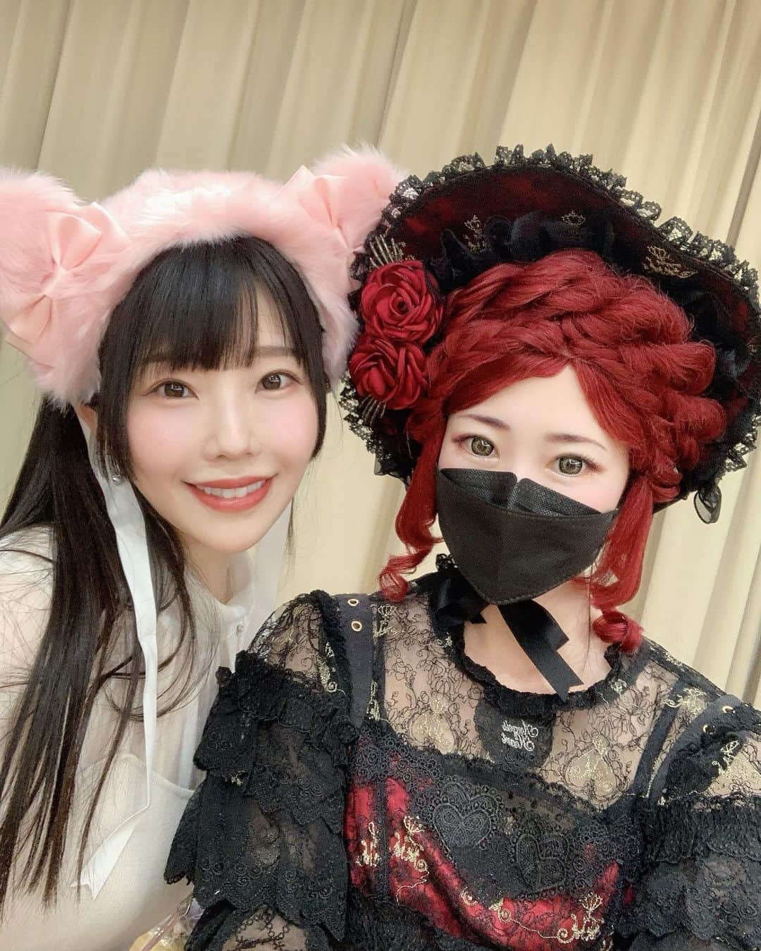 木村優のインスタグラム：「わたしの大好きなアイドル、「でんぱ組.inc」さんの相沢梨紗ちゃんが私が1日店長をさせていただいたAngels Heart-Lolitaブースに遊びに来てくださいました✨ 超嬉しかったよ〜🥰けもみみを贈呈させていただきました🙏 ⁡ これからまた、梨紗ちゃんと何か一緒にできたらいいな〜💓なんて妄想しているよ🫡💞 ⁡ ⁡ Lisa Aizawa, a member of the famous Japanese idol group「Dempagumi.inc」, came to see me at the event I appeared in💞Happy happy〜🤭💓 ⁡ #ゴスロリマーケット #glm #lolita #lolitafashion #ゴスロリ #ロリータファッション #ロリィタファッション #でんぱ組inc #dempagumi #相沢梨紗 #木村優 #KIMURAU #AngelsHeartLolita #AngelsHeart」