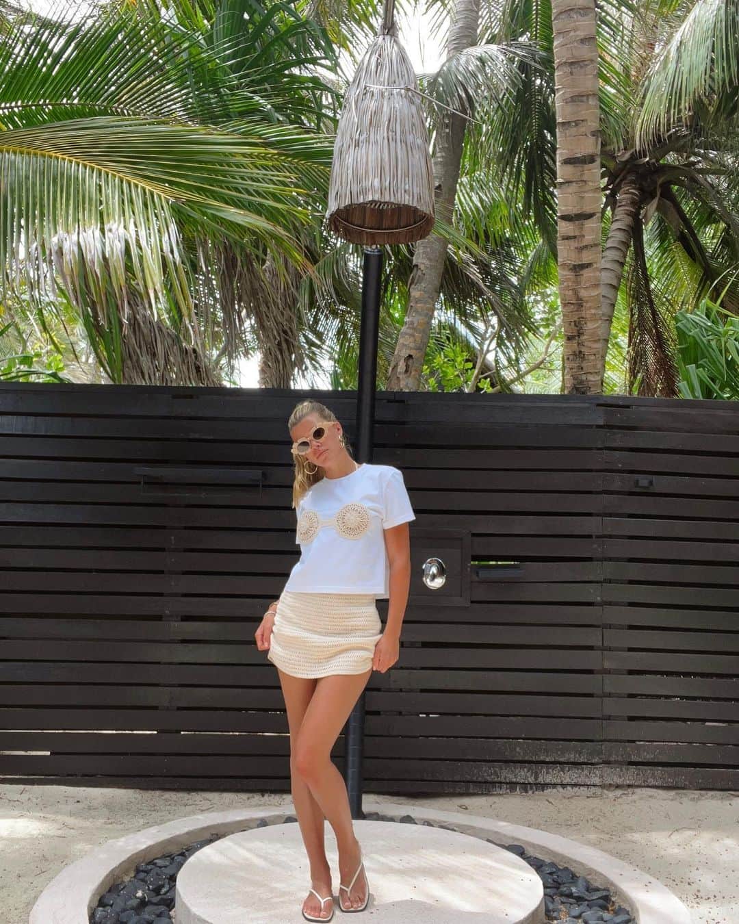 ソフィア・リッチーのインスタグラム：「🌴🥥」