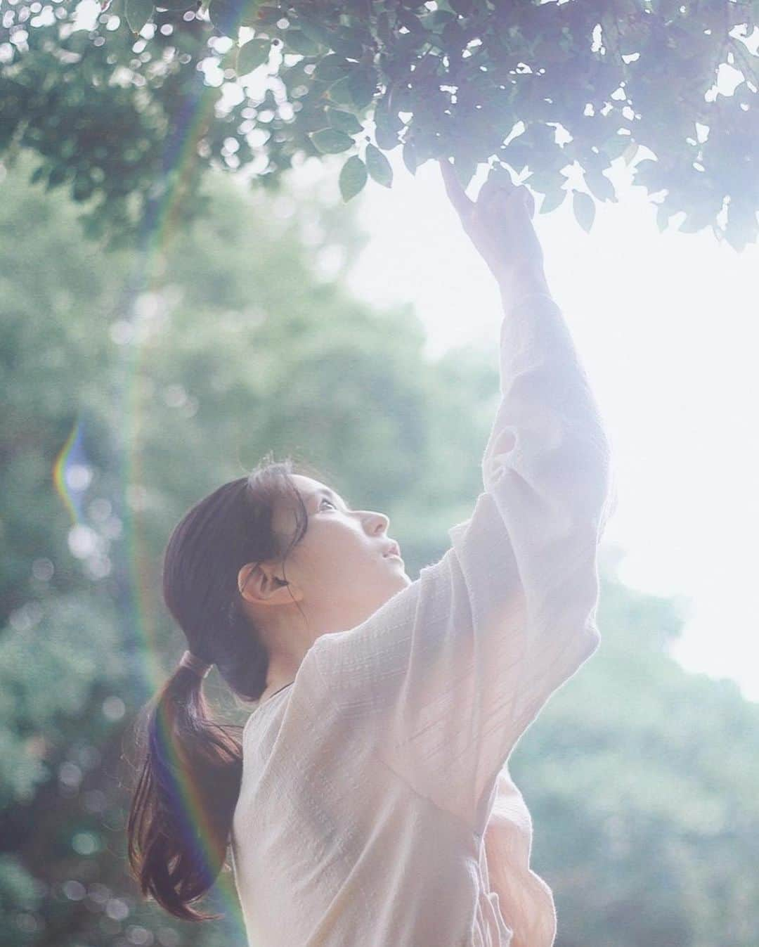 天音里菜さんのインスタグラム写真 - (天音里菜Instagram)「いい天気すぎて 昨日半袖で過ごせたよ〜！𖡆  最近ハマってるアニメが 推しの子なんだけど 好きすぎて毎話2.3回観てる😌 OPも良すぎて毎朝聴いてるし 完全にどハマりしております。✨ GW中に漫画また読み直そうかな〜」5月2日 8時02分 - rin_a_mn