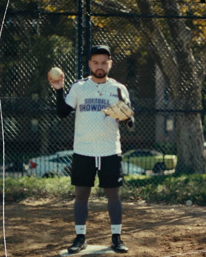 のインスタグラム：「For Johnny Rodriguez, the Yankees and the Diamond mean everything.  They’re his support system, his community, his way of honoring his brother.  #NikeDiamond #YoureUp」