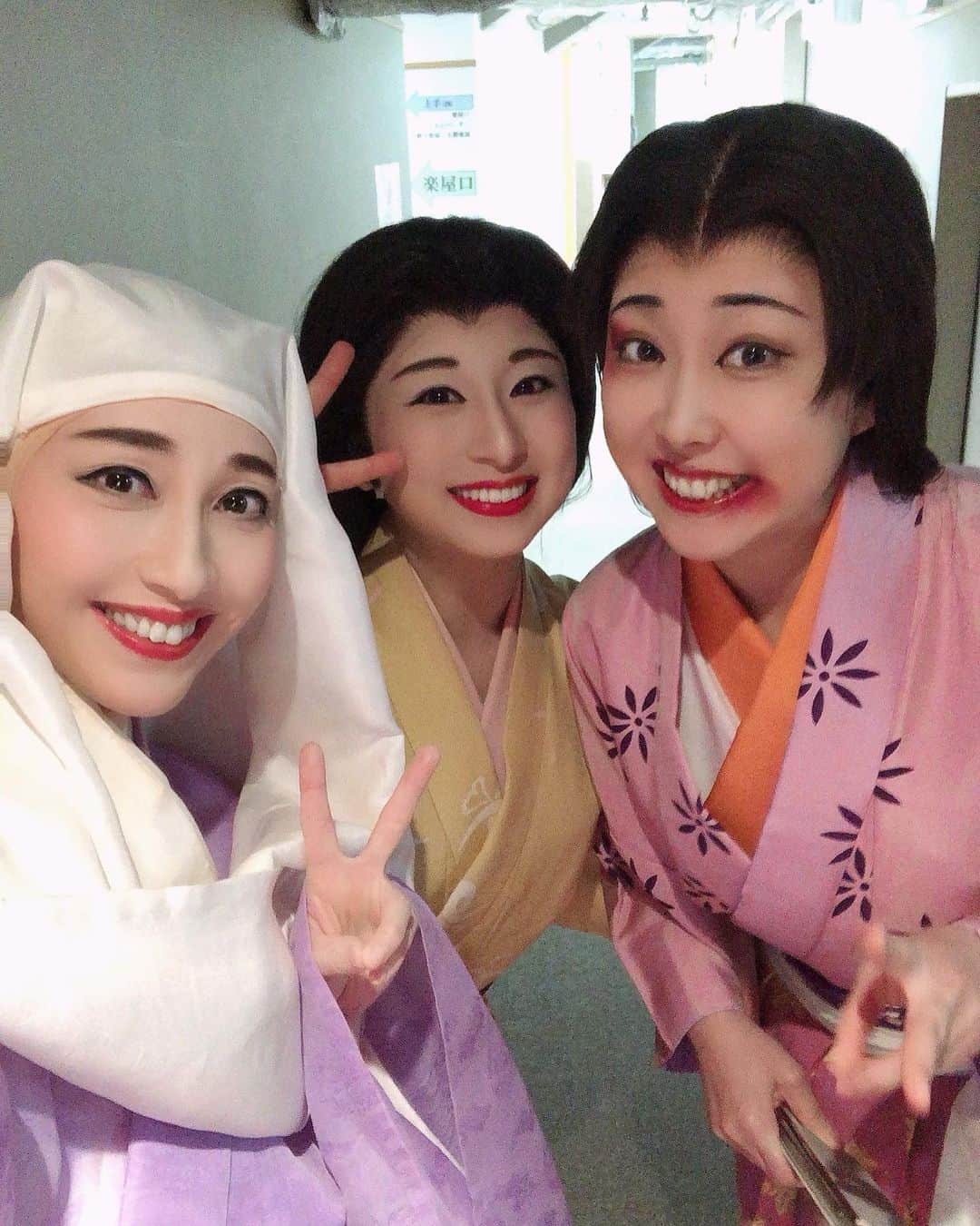 春本由香さんのインスタグラム写真 - (春本由香Instagram)「遅くなりましたが、先日千穐楽を迎えて終演致しました🙇‍♀️ 本当に今回楽しくて楽しくて、、 こんなに終わりたくないと思った公演は初めてでした。 また同じカンパニーで再演出来る事を願います😖🙏 皆様ありがとうございました🙇‍♀️✨ #若き日の親鸞  #南座  #春本由香」5月1日 23時10分 - yukaharumoto1221