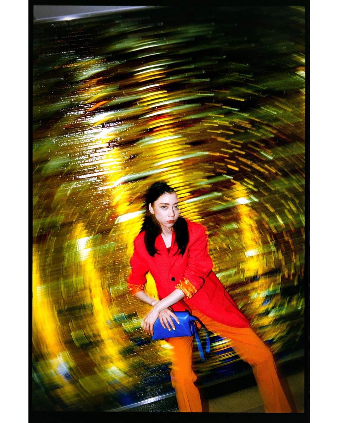 小見山峻のインスタグラム：「. SUMIRE for MARNI exclusive shooting via @fashionsnapcom  @sumiresmile074 @eriko_yamaguchi_ @marni」