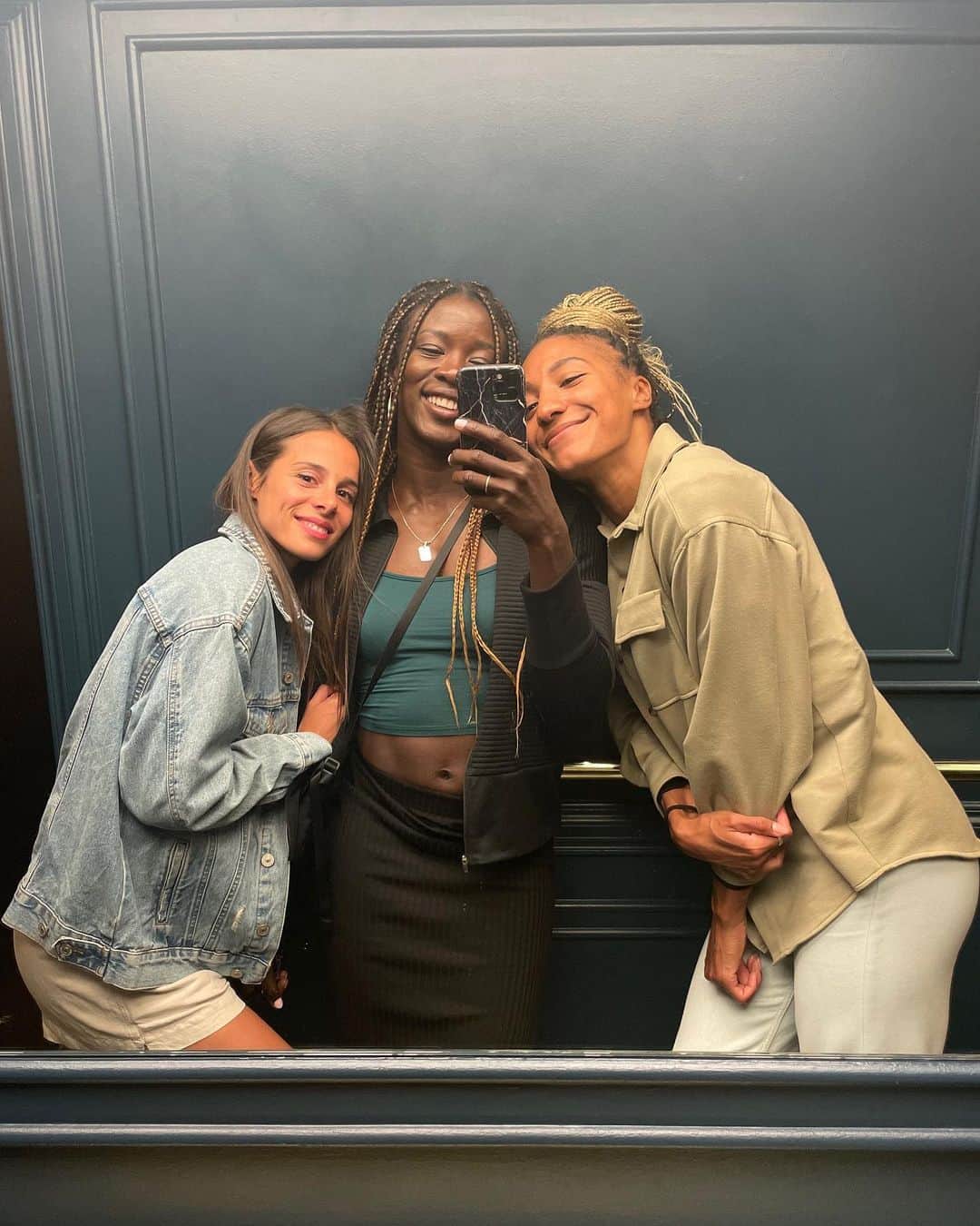 のインスタグラム：「reunited ❤️‍🔥」