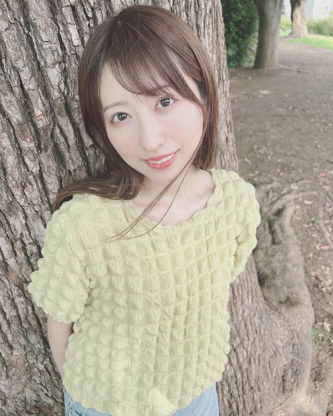 小桃音まいのインスタグラム：「🤍  5月もよろしくね🫠🌼」