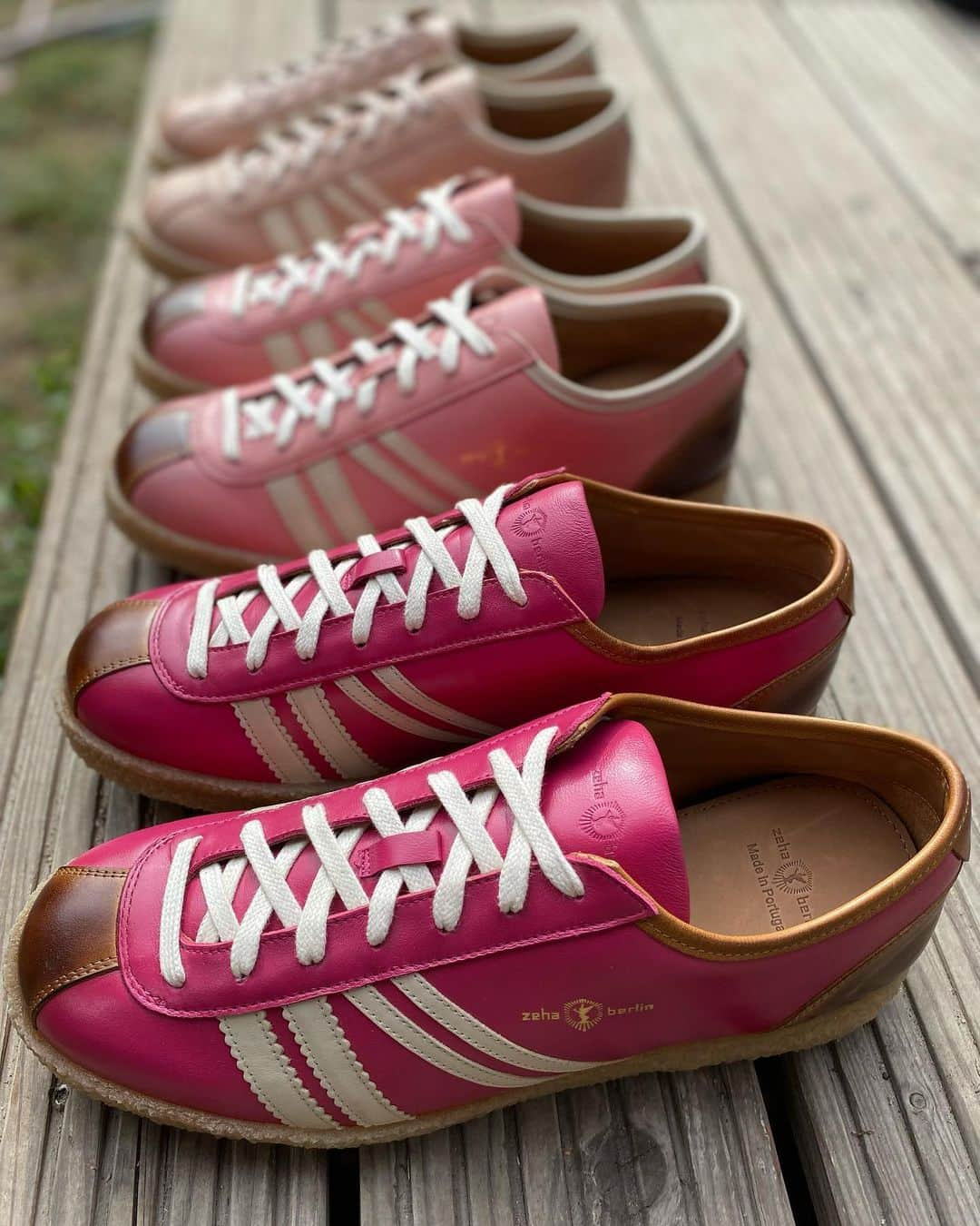 ツェハさんのインスタグラム写真 - (ツェハInstagram)「Trainer NEW Sommer KOLLEKTION  Must have! 👉The authentic vintage style of our Trainers based on a special training Zeha shoe from the 60s now with natural rubber crepe soles. #zehaberlin #sneakers #trainer #rubber #people #retrosneakers #berlinstreetstyle #naturalrubber #schuhe #shoes #footwear #chaussures #design #vintage #heritage #berlin #trainer #zeha #berlinshopping #berlinstyle #idustrial #heritage #calzado #orange #zehaberlin #newcollection #berlin #germanoldbrand #oldschool #shoetrends #trend2023 #rosa #pink #pantone」5月2日 0時07分 - zehaberlin