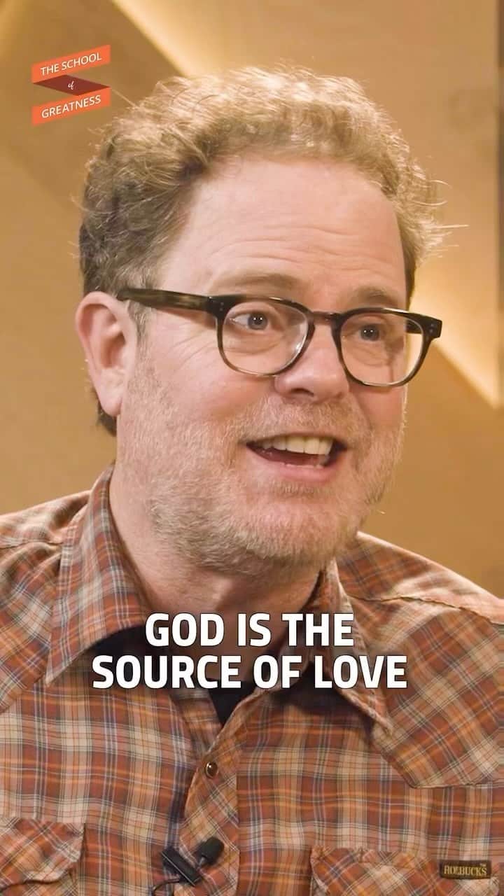 レイン・ウィルソンのインスタグラム：「Drop a YES if you agree with this! 🧡  Follow: @lewishowes x @rainnwilson and head to episode 1431 on The School of Greatness for more.  You may recognize Rainn Wilson as a three-time Emmy-nominated actor, best known for his role as Dwight Schrute on The Office. But did you know he’s also a host, author, husband, father, and so much more?  We’re breaking down all things gratitude and service, and how to heal your mind from within 🙏🏼  You’ll learn why gratitude affects every aspect of our daily lives, how to embrace your own definition of spirituality, and the list goes on. You don’t want to miss this!!  Tune in wherever you listen to podcasts 🔥」