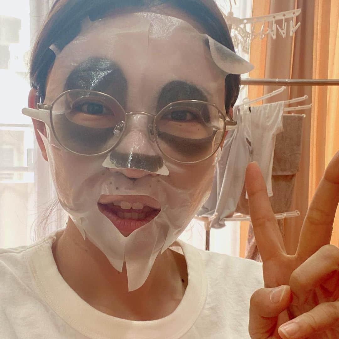 桜 稲垣早希のインスタグラム：「タイに移住して2ヶ月経ちました。 元気にのんびり美味しいもの食べて暮らしております🤤 #今年40歳だし好きに生きていいよね #桜稲垣早希 #タイ移住」