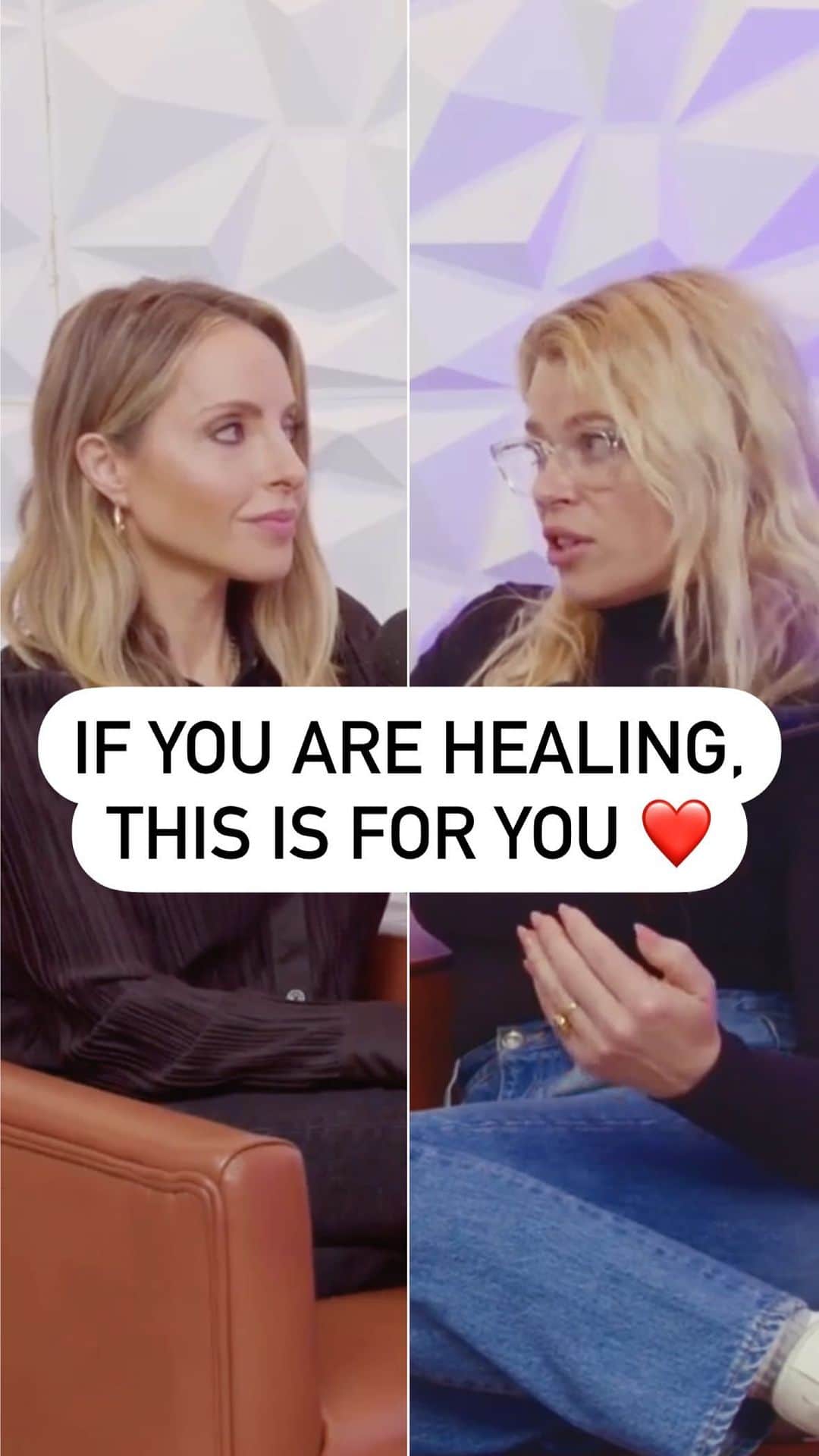 アマンダ・デ・カディネットのインスタグラム：「If you’re on a healing path, today’s episode of @deargabbypodcast is for you. Sometimes our most challenging moments are our greatest opportunities for personal growth. Listen to today’s episode to hear my chat with @amandadecadenet and our take on long-term recovery, navigating grief and nurturing relationships for meaningful connection. Listen now on Apple or Spotify ❤️  #personalgrowth #healingjourney #traumahealing #selfcare」