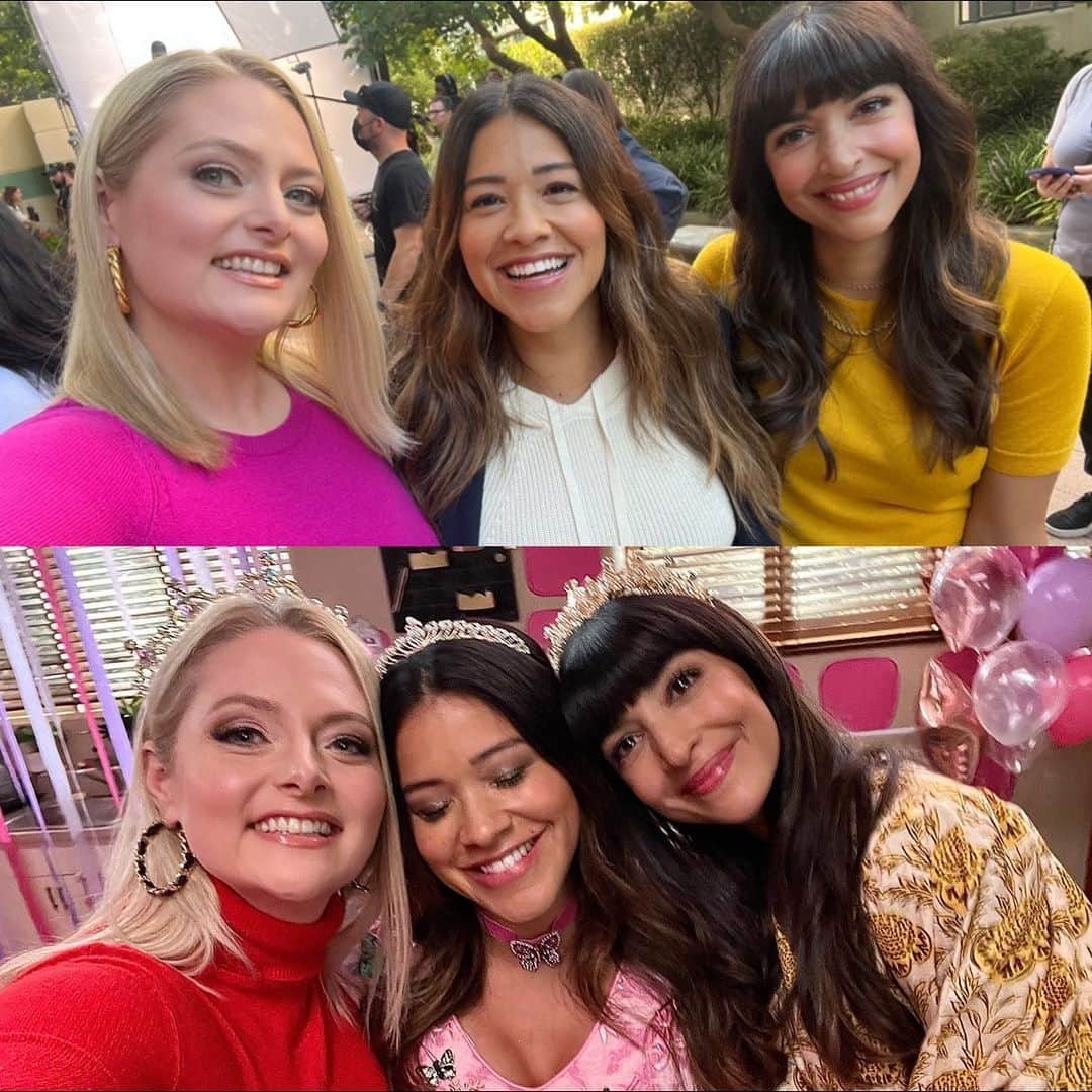 ローレン・アッシュのインスタグラム：「Anyone who knows me knows I am a deeply sentimental B. That final Glenn/Dina scene in Superstore, I couldn’t stop crying. I tried. I couldn’t. SENTIMENTAL.  So before we started our first scene together on #notdeadyet, I said to @therealhannahsimone and @hereisgina “hey, let’s take a photo together before we shoot our first scene of the season and then I’ll take make sure to take another one before we shoot our last”. What can I say? It paid off.   The ONE HOUR season finale of @notdeadyetabc airs this Wednesday May 3 on @abcnetwork 9/8c  *NOTE: We shot out of order so the bottom pic is the last scene we shot together but is not any indication of the final scene of the season ☺️」