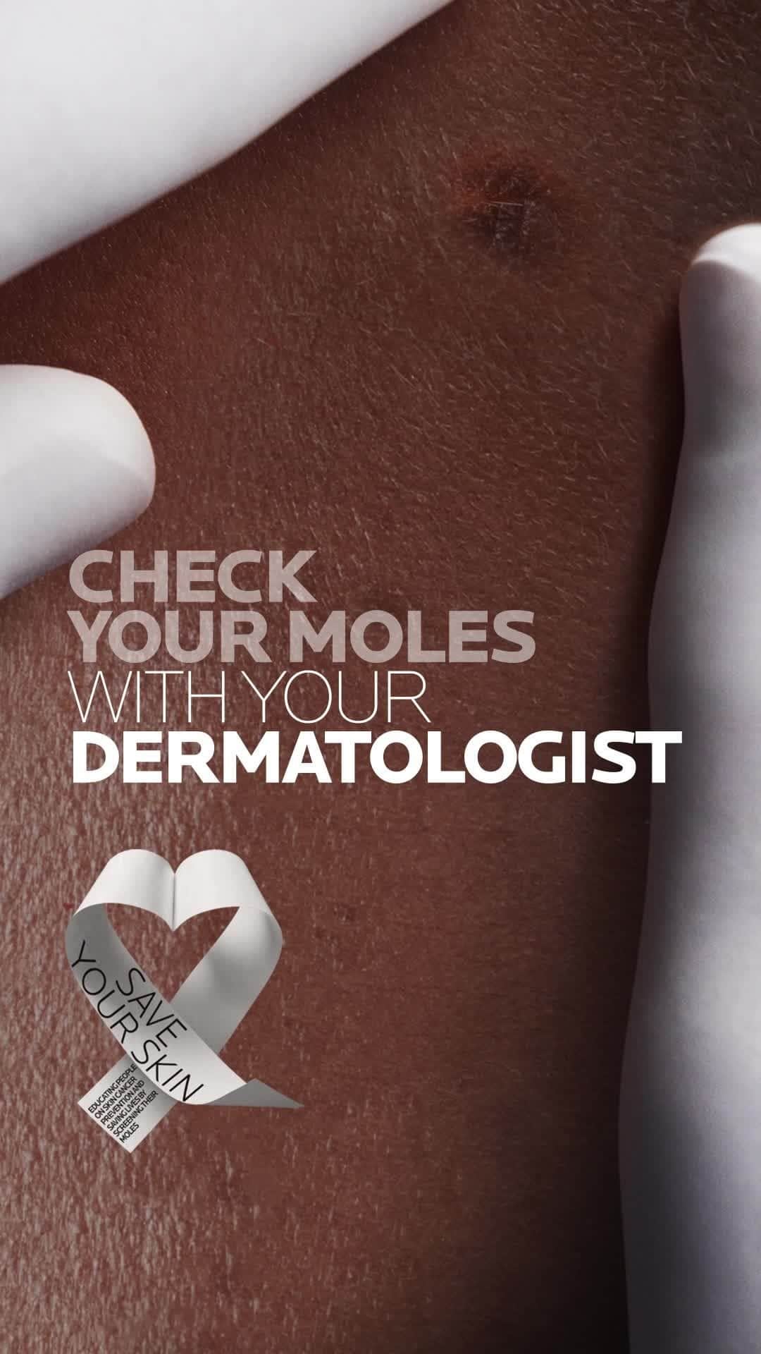 La Roche-Posayのインスタグラム：「Melanoma doesn't discriminate. It can affect anyone, regardless of age, gender, or skin type. But there's hope: when detected early, 99% of melanomas are curable. So, make sure to schedule regular skin checks with your dermatologist to catch any signs early. 👩‍⚕️ 🔍   All languages spoken here! Feel free to talk to us at anytime. #larocheposay #melanomaday #saveyourskin #checkyourmoles Global official page from La Roche-Posay, France.」