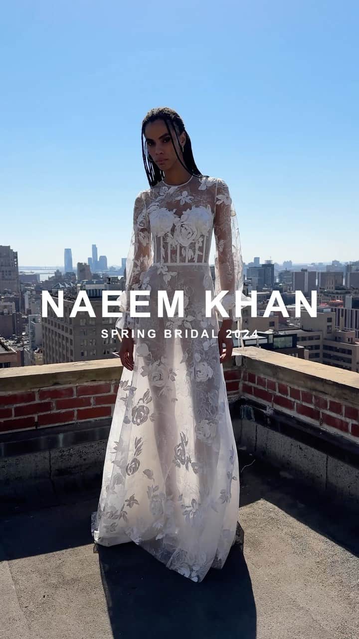 ナイーム カーンのインスタグラム：「Hand painted three-dimensional flowers. The HOUSE OF KHAN. Naeem Khan Spring 2024 bride. #NKSB2024」