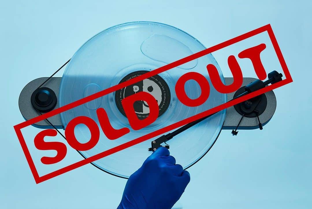 フォール・アウト・ボーイのインスタグラム：「Crynyl™ SOLD OUT 🥲 we held a few copies back, more on how to get those soon!」