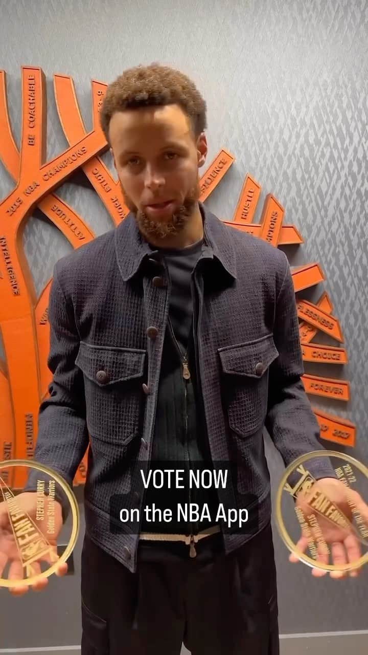 のインスタグラム：「👀 look back at the 2022 #NBAFanFavorites winners!  Who do you want to take home this year’s awards? 👀  Vote now • link in bio!」