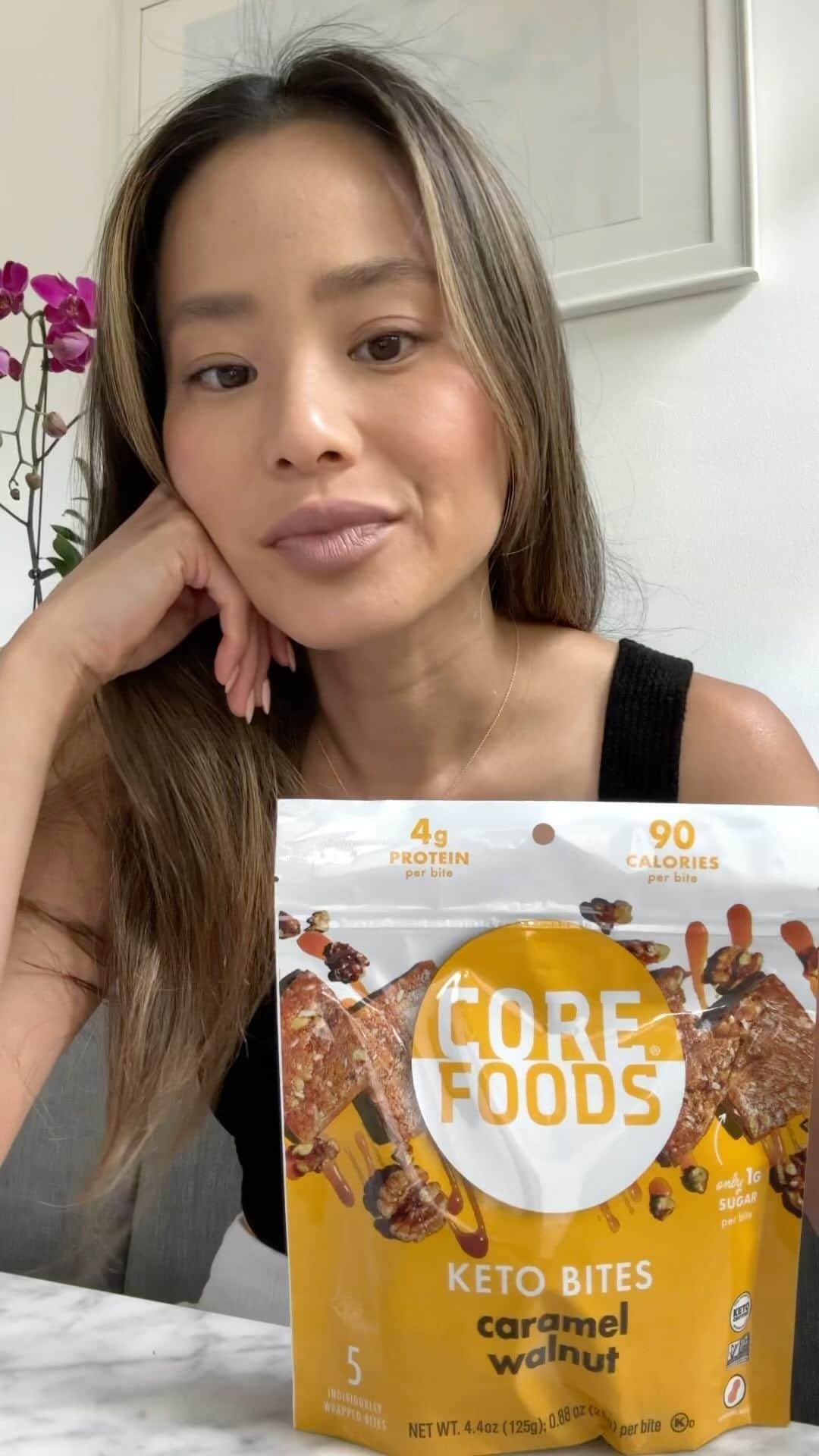 ジェイミー・チャンのインスタグラム：「NEW Keto Bites by @corefoods YUM.」