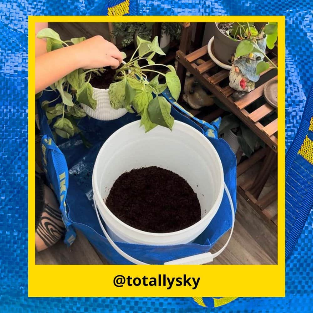 IKEA USAさんのインスタグラム写真 - (IKEA USAInstagram)「There’s no wrong way to FRAKTA, but here are some fun ones. Congrats to all the #MyFRAKTA giveaway winners!」5月2日 4時00分 - ikeausa