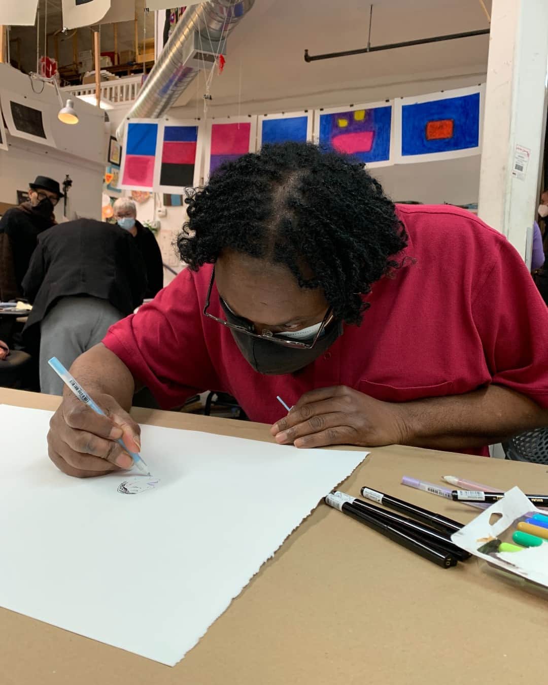 Sakura of America（サクラクレパス）さんのインスタグラム写真 - (Sakura of America（サクラクレパス）Instagram)「#GeraldWiggins has been an artist at CE since 2008. Working with colored pencil, marker, graphite, and watercolor, as well as with digital printmaking software (among many other mediums), Wiggins’ drawings are uncluttered and precise and use a spare, controlled line and careful coloring to convey detail.   When asked why Gerald likes to make art, he said “because it makes me happy. Art making is good for you because it lets the good part, inside of you, it lets it out - it runs wild.”   And what does Gerald love about Sakura products? Gerald loved the Pigma Sensei pen most of all, as it lends itself to his detailed and clear drawings. Gerald told us, “it feels good, I especially like the black one, and I like the smoothness of the black pen.”   What else helps Gerald feel good? Well more art of course! When asked how he relaxes and feels great, Gerald said, “Music helps me relax, listening to good music.”」5月2日 5時00分 - sakuraofamerica